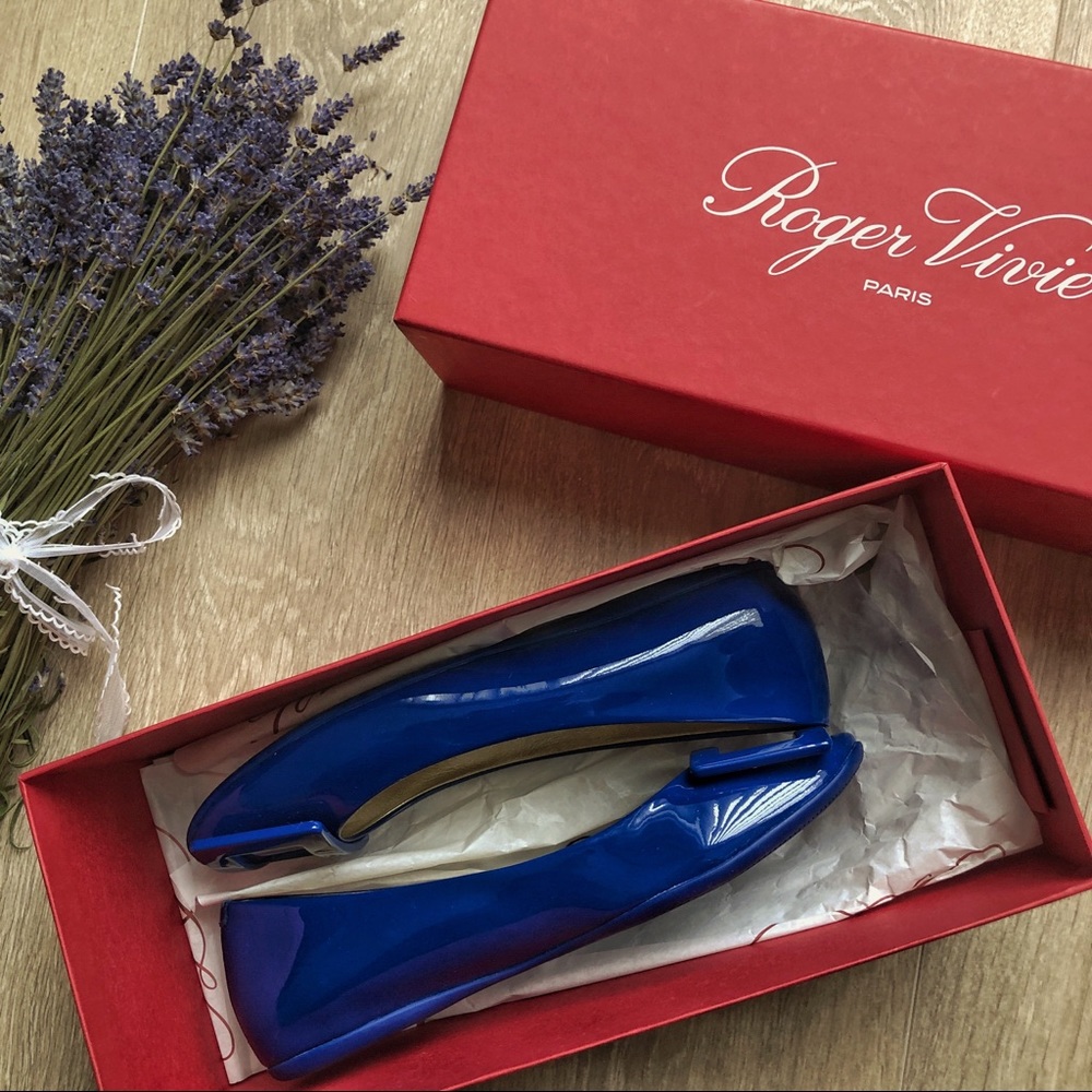Blue Flats Roger Vivier